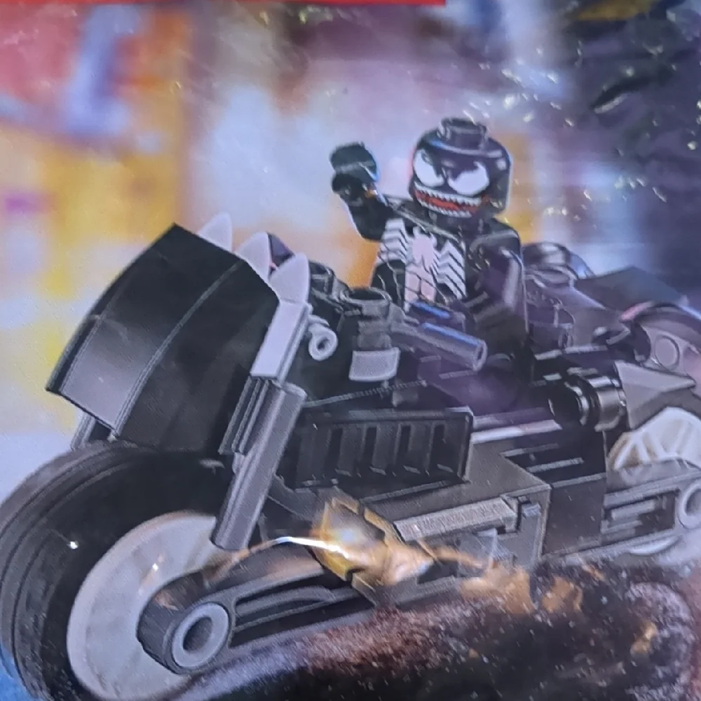 NWT LEGO 30679 Marvel Venom Bike Set - Black and White